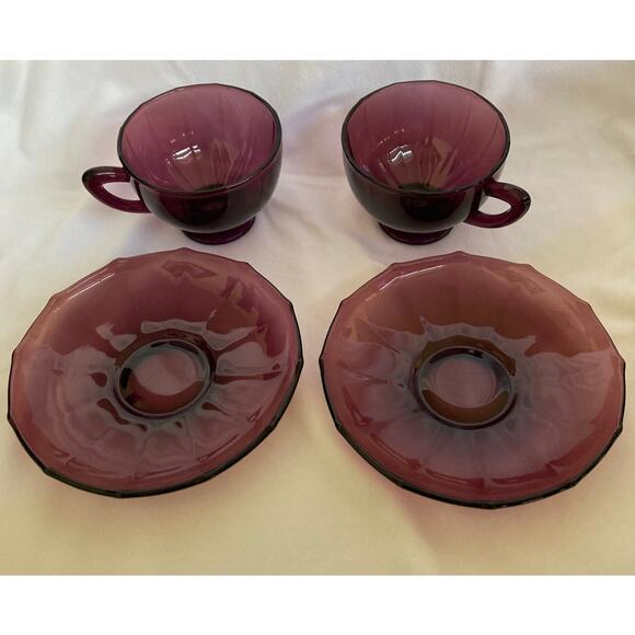Vintage Hazel-Atlas Moroccan Amethyst Cup & Saucer - 2 Sets – Purple Glass - Picture 2 of 4